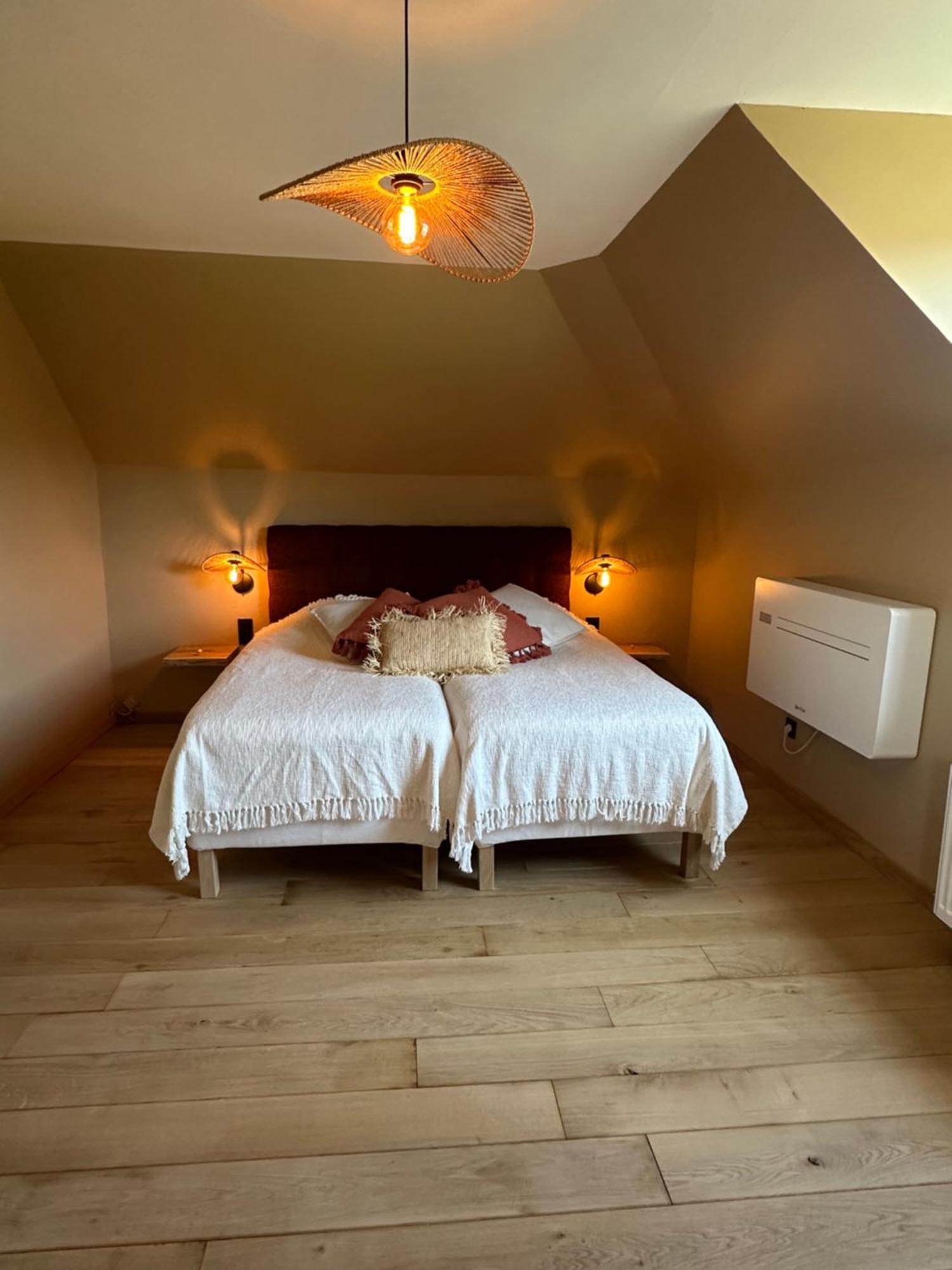 Hostellerie De La Chapelle Малмеди Екстериор снимка